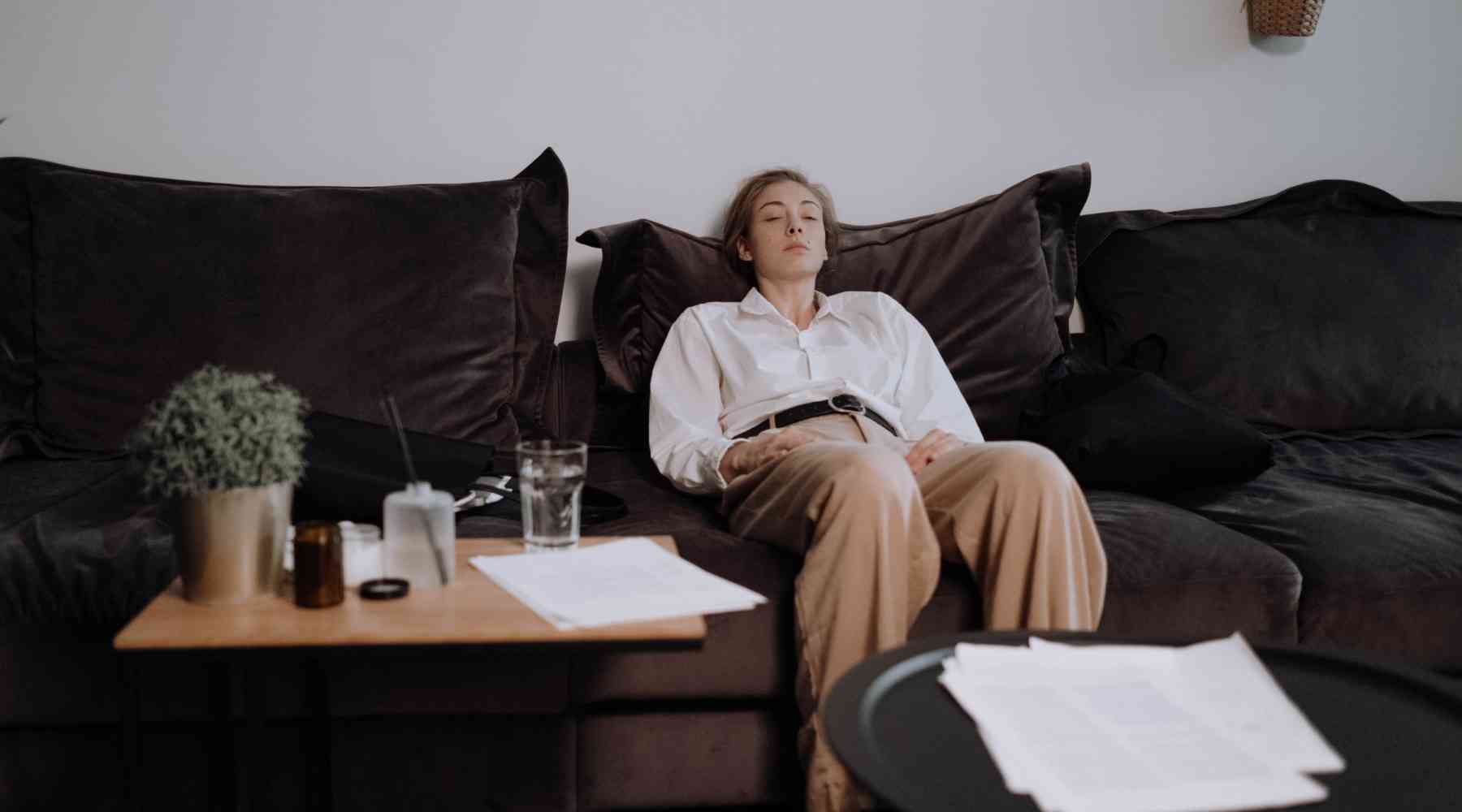 Can I Wear Contact Lenses In A Sauna? Clearlight® Saunas